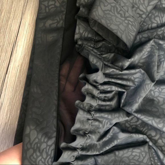 Lululemon Departure Top Petal Camo Embossed Black - Picture 5 of 16